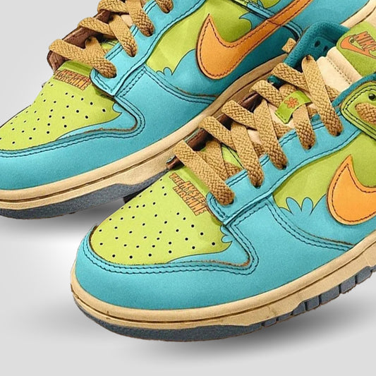 SCOOBY DOOBY X NIKE DUNK